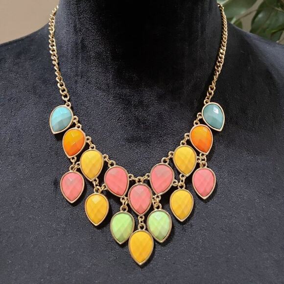 Unbranded Jewelry - Womens Fashion Multicolor Faceted Teardrop Collar Necklace with Lobster Clasp